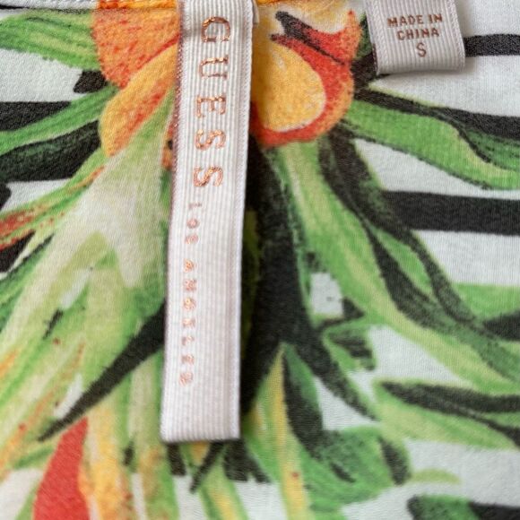 Guess Spaghetti Strap Floral Top   Size S   EUC - Picture 2 of 3